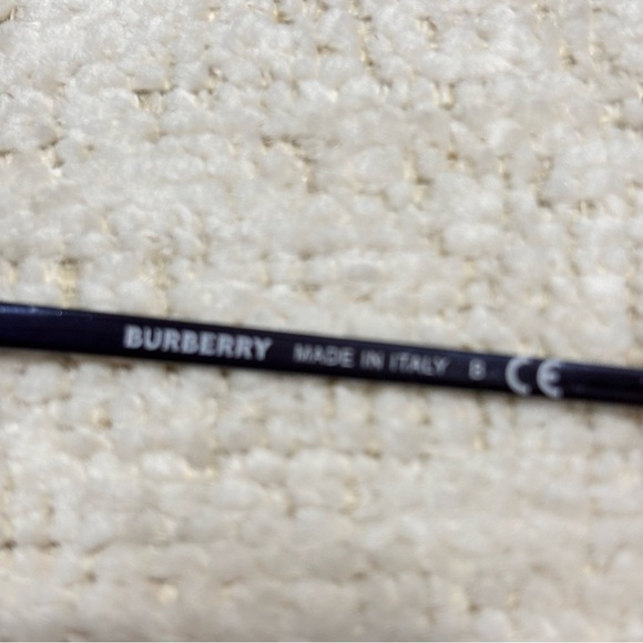 Burberry frames with origami case - Picture 7 of 8